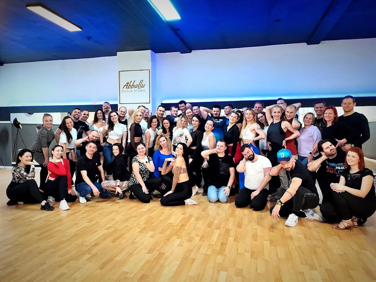 Abballu Dance Studio Szczecin - szkoła tańca, kursy latino, bachata i kizomba
