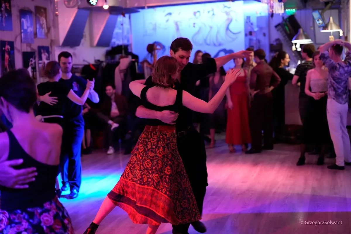 Community tango argentino - taniec