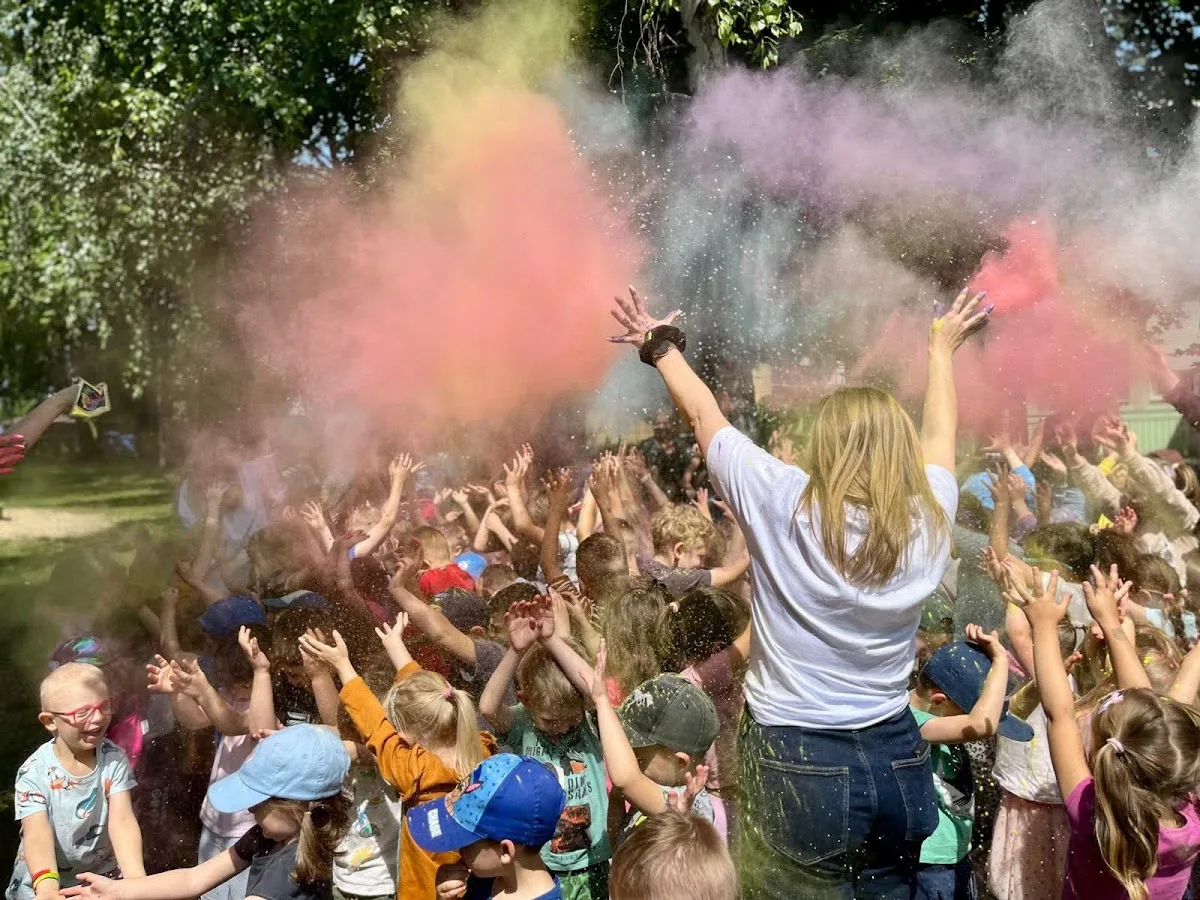 HOLIARTE - zajęcia taneczno-rozwojowe i ruchowo-językowe w żłobkach, przedszkolach i placówkach pozaszkolnych