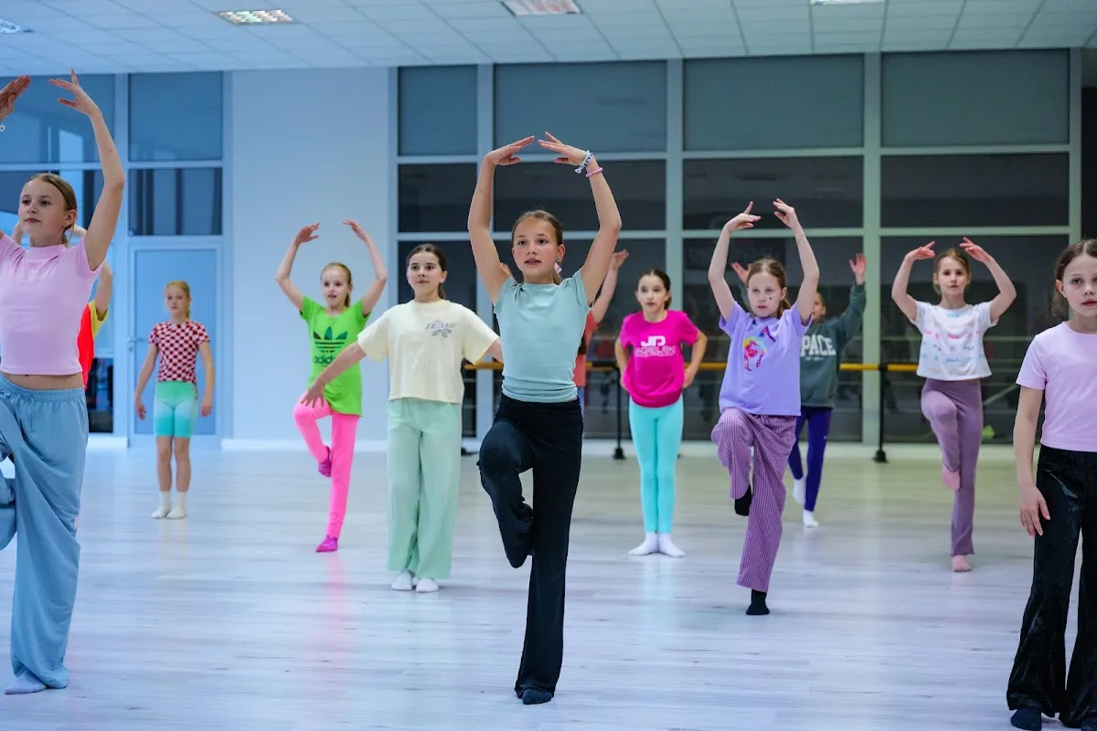 JAGIELSKI DANCE PROJECT - szkoła tańca