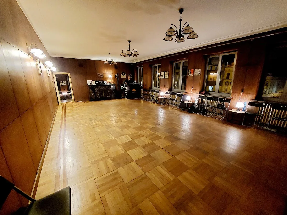 Salon Tanga