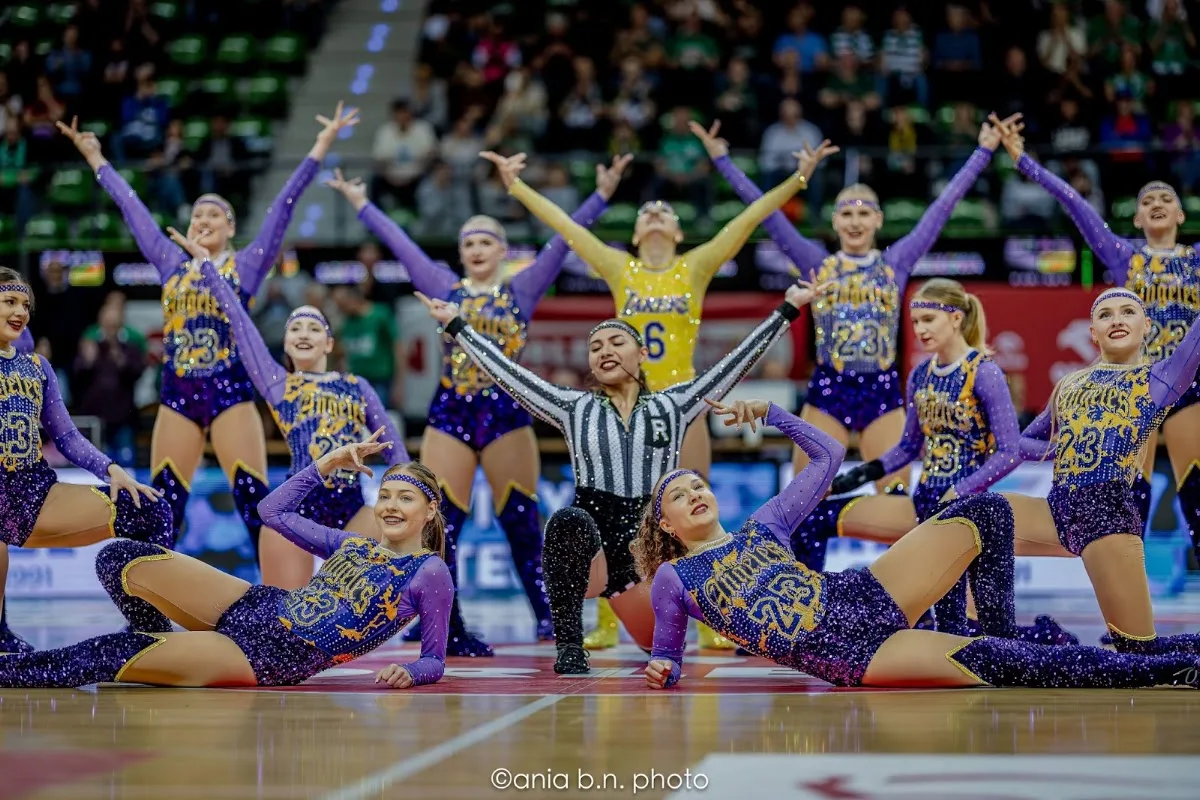 Sportowy Klub Taneczny Mega Dance - Szkoła tańca, akrobatyka, Rock ‘n’ Roll