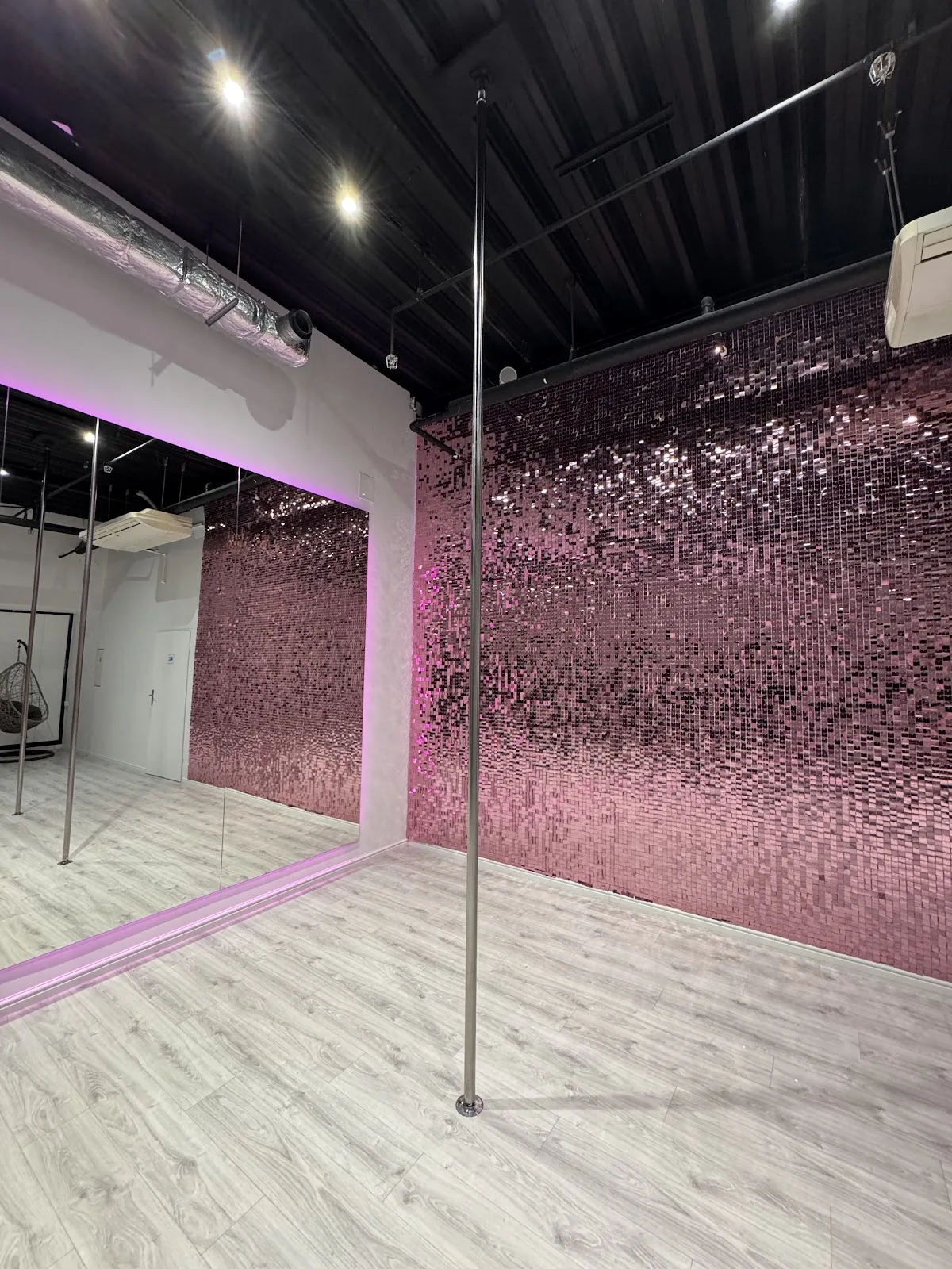 Starline Pole Dance Studio