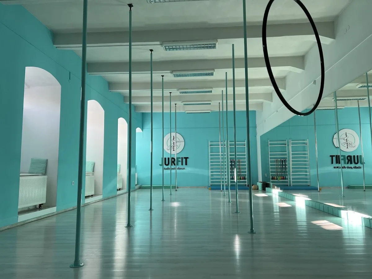 STUDIO POLE DANCE JURFIT