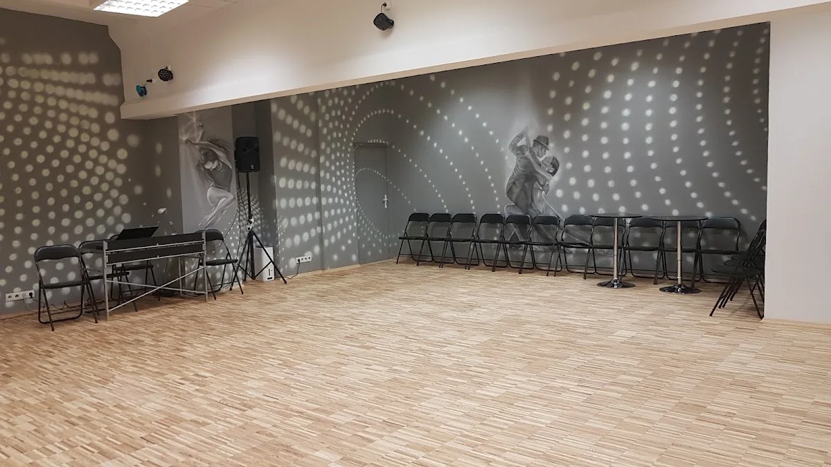 Studio Tańca "Like To Dance" Taniec dla kobiet, bachata, taniec w parach.
