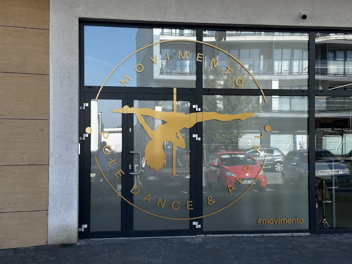 Szkoła Akrobatyki Powietrznej MOVIMENTO