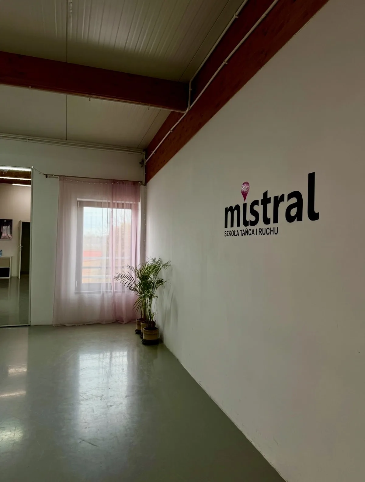 Szkoła Tańca i Ruchu MISTRAL