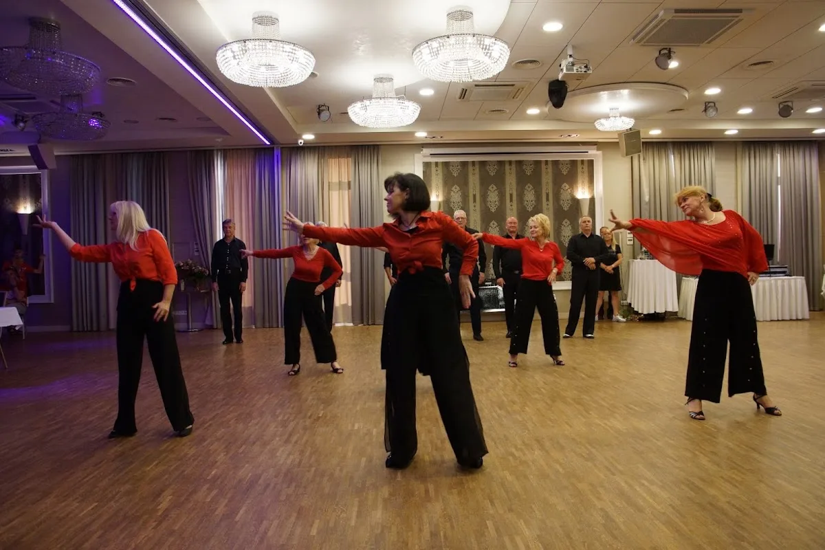 Szkoła tańca Olsztyn - Centrum tańca Wasilewski-Felska - taniec towarzyski - pierwszy taniec - nauka kursy tańca Olsztyn