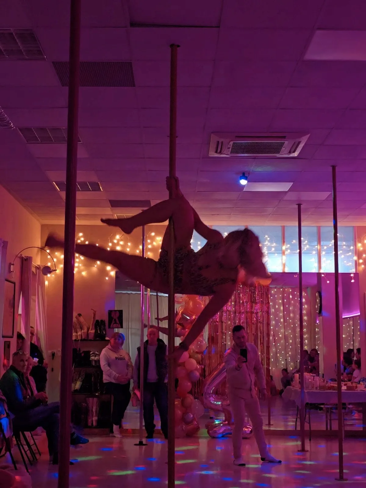 Wish Pole and More - Szkoła zajęć Pole dance, Aerial hoop, Exotic, Sensual, klub sportowy i zdrowego stylu życia